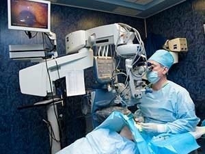 Хирургическое лечение помутнения хрусталика глаза