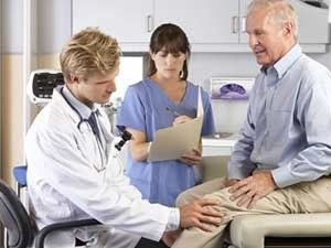 Когда показана замена коленного сустава